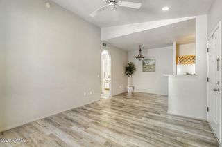 2929 W YORKSHIRE Drive 2074, Phoenix, AZ 85027