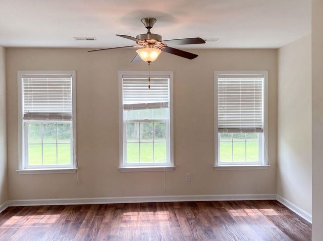 1528 Abberbury Dr., Conway, SC 29527