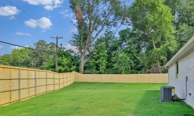 3065 Guinn Farms Rd, Tyler, TX 75707