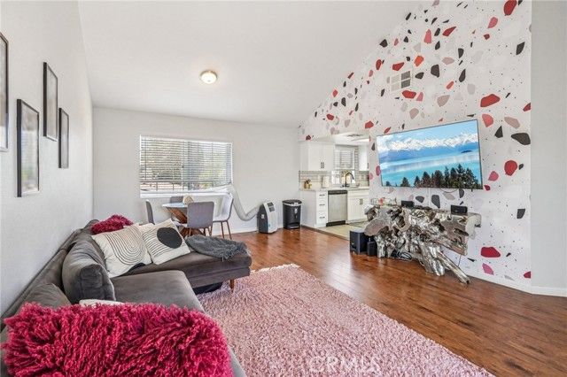 326 E Hazel Street 6, Inglewood, CA 90302