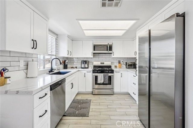 326 E Hazel Street 6, Inglewood, CA 90302