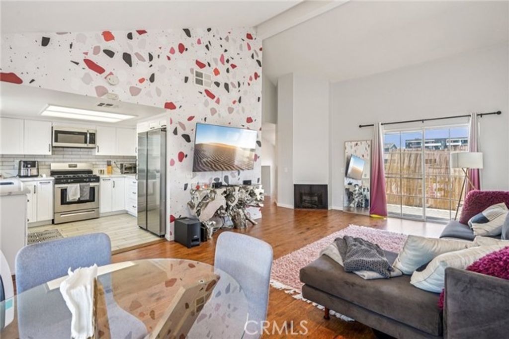 326 E Hazel Street 6, Inglewood, CA 90302