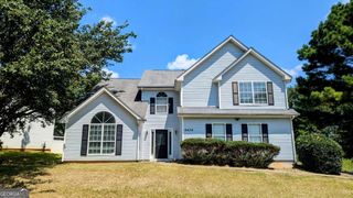 6436 Valerie Bluff, Lithonia, GA 30058