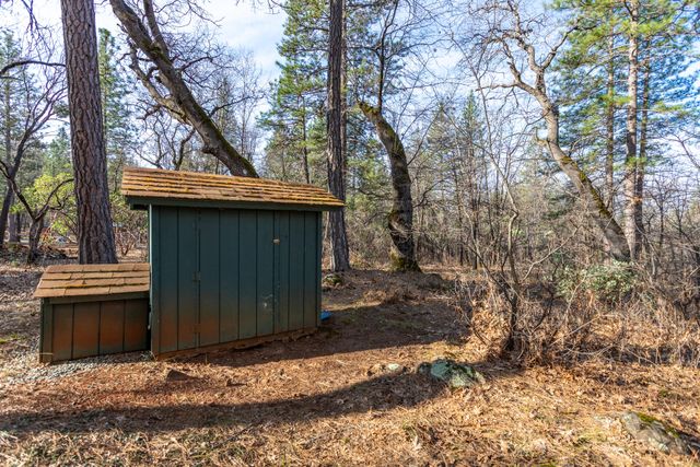 7651 Midway Pines Drive, Shingletown, CA 96088