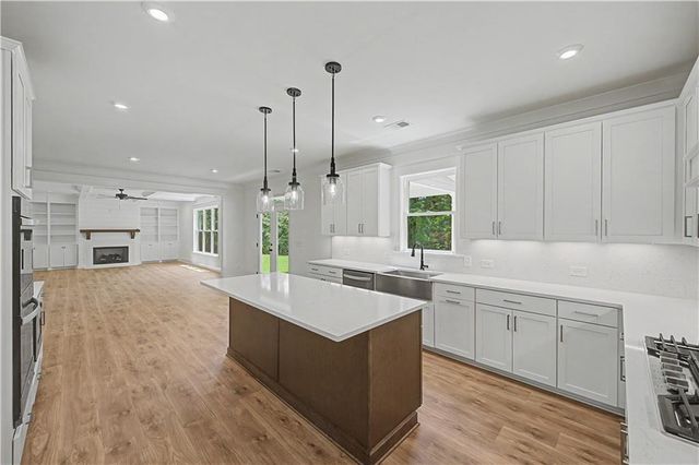 2120 Shillings Road, Kennesaw, GA 30152