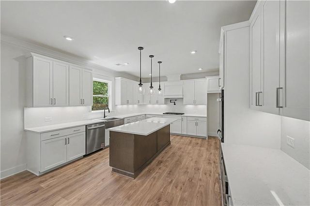 2120 Shillings Road, Kennesaw, GA 30152