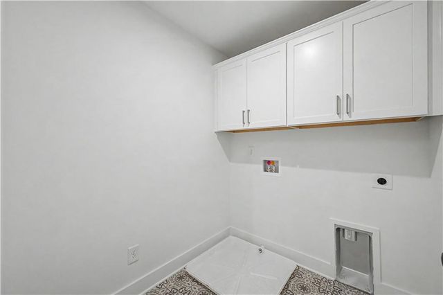 2120 Shillings Road, Kennesaw, GA 30152