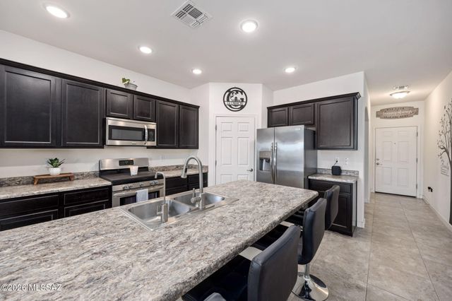 12250 E Becker Drive, Vail, AZ 85641