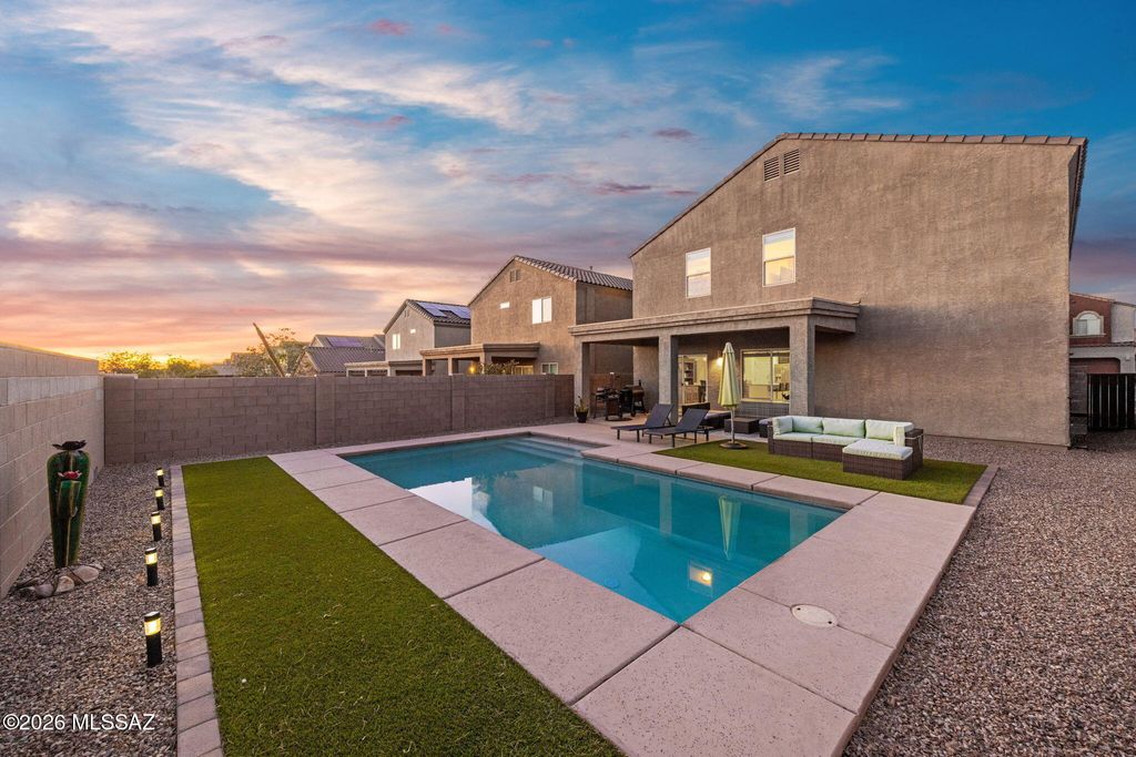 12250 E Becker Drive, Vail, AZ 85641