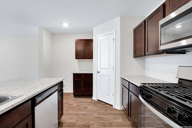 13512 Waxman Spark, San Antonio, TX 78252
