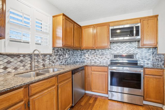 3732 Cove Meadow Lane, Fort Worth, TX 76123