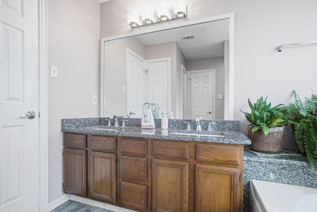 3732 Cove Meadow Lane, Fort Worth, TX 76123