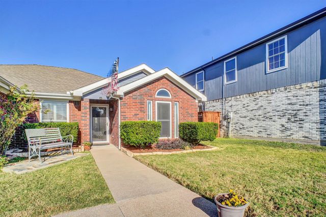 3732 Cove Meadow Lane, Fort Worth, TX 76123