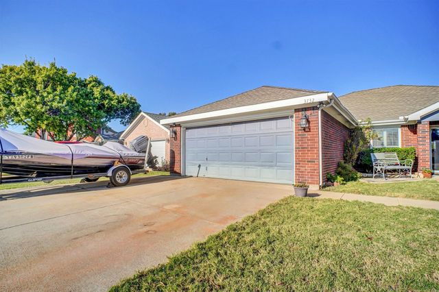 3732 Cove Meadow Lane, Fort Worth, TX 76123
