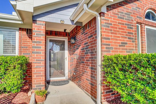 3732 Cove Meadow Lane, Fort Worth, TX 76123