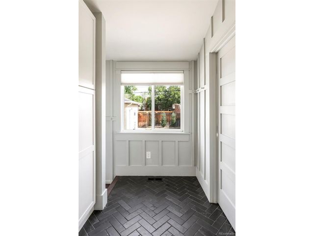 3041 W Clyde Pl, Denver, CO 80211