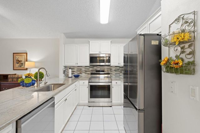 599 NW San Remo Circle, Port St. Lucie, Port St Lucie, FL 34986