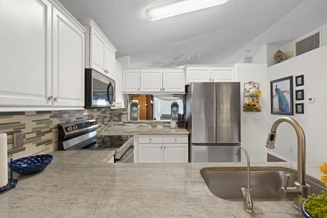 599 NW San Remo Circle, Port St. Lucie, Port St Lucie, FL 34986