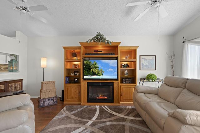 599 NW San Remo Circle, Port St. Lucie, Port St Lucie, FL 34986