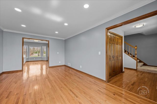 2S904 Heritage Glen Court, Batavia, IL 60510