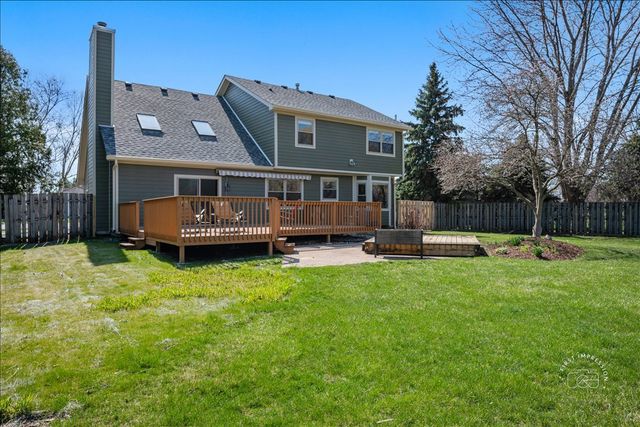 2S904 Heritage Glen Court, Batavia, IL 60510