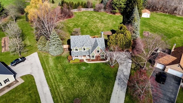 2S904 Heritage Glen Court, Batavia, IL 60510