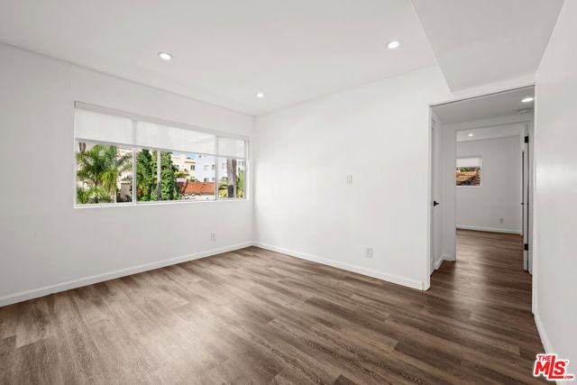 136 S Palm Drive 301, Beverly Hills, CA 90212