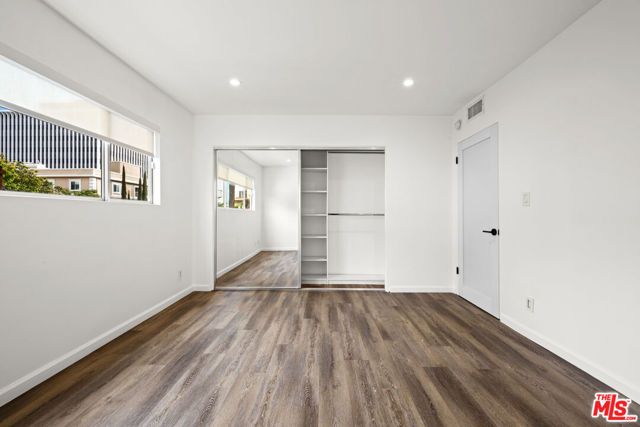 136 S Palm Drive 301, Beverly Hills, CA 90212