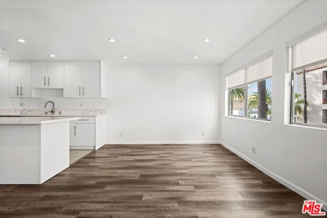 136 S Palm Drive 301, Beverly Hills, CA 90212