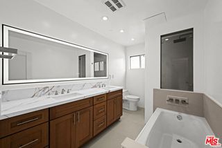 136 S Palm Drive 301, Beverly Hills, CA 90212