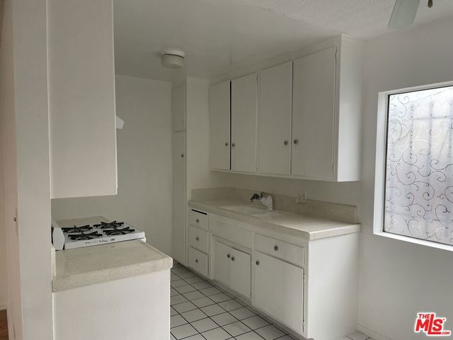 3749 Veteran Avenue, Los Angeles, CA 90034