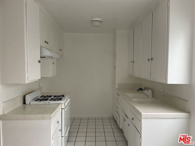 3749 Veteran Avenue, Los Angeles, CA 90034