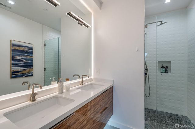 2829 25th Street 3, San Francisco, CA 94110