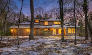 28 Blueberry Lane, Lincoln, MA 01773