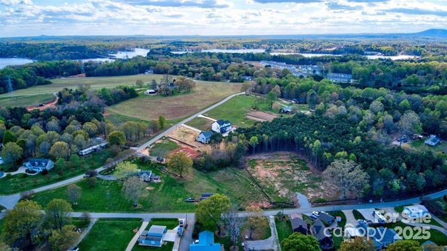 4279 Candlewood Drive, Sherrills Ford, NC 28673