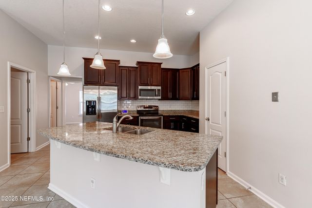 12 GAELIC Way, St. Johns, FL 32259