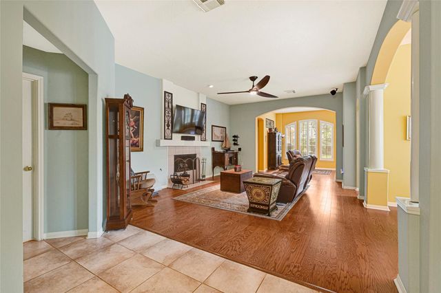 2307 Flagship Court, League City, TX 77573