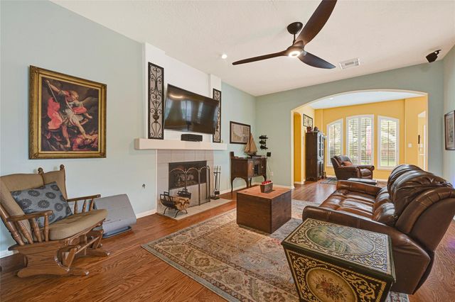 2307 Flagship Court, League City, TX 77573