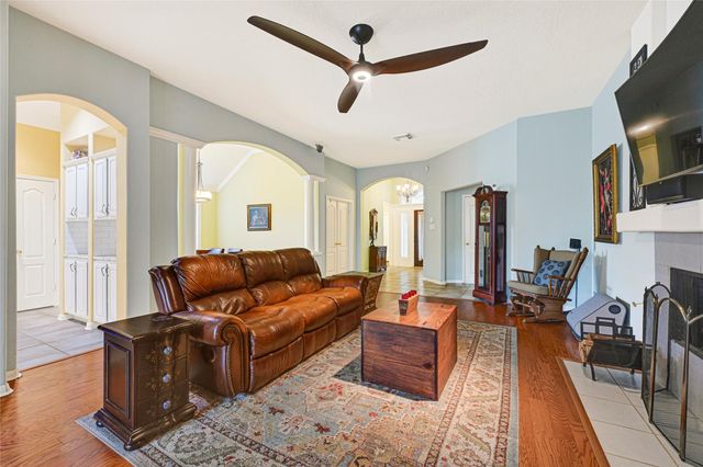 2307 Flagship Court, League City, TX 77573
