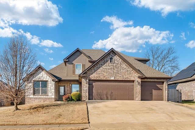 1218 Bradley Street, Centerton, AR 72719