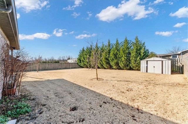 1218 Bradley Street, Centerton, AR 72719