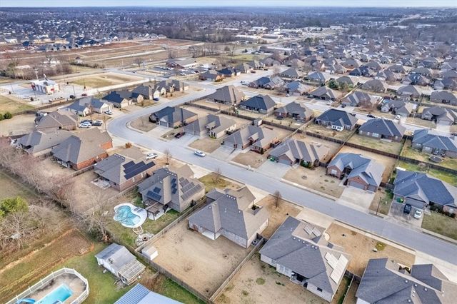 1218 Bradley Street, Centerton, AR 72719