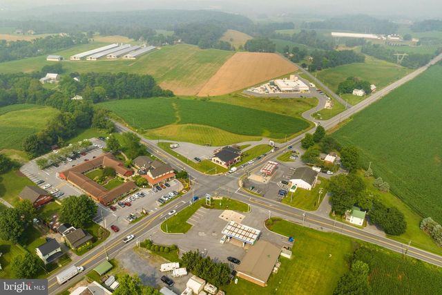 50 W 28TH DIVISION HWY, Lititz, PA 17543