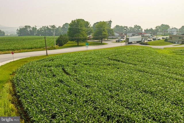 50 W 28TH DIVISION HWY, Lititz, PA 17543