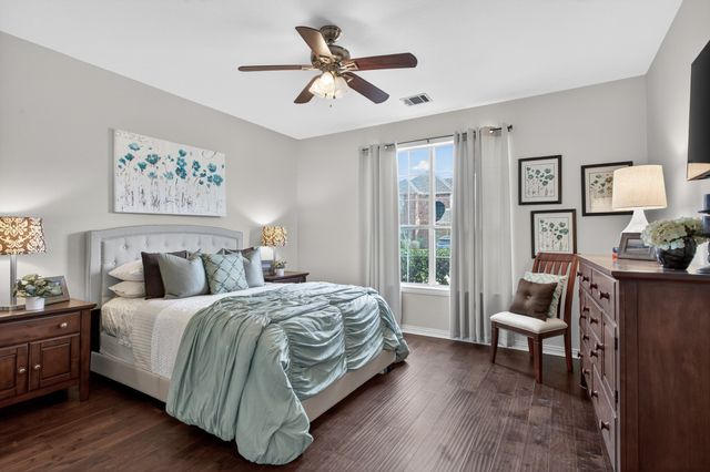 8615 Oak Valley Court, Irving, TX 75063