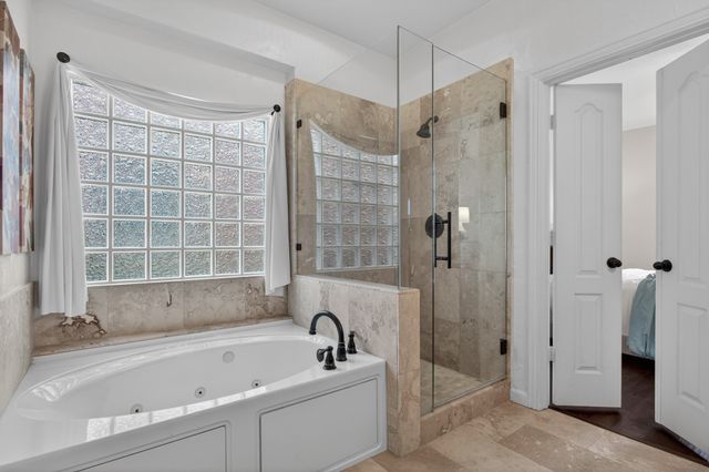 8615 Oak Valley Court, Irving, TX 75063