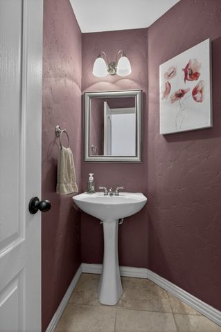 8615 Oak Valley Court, Irving, TX 75063