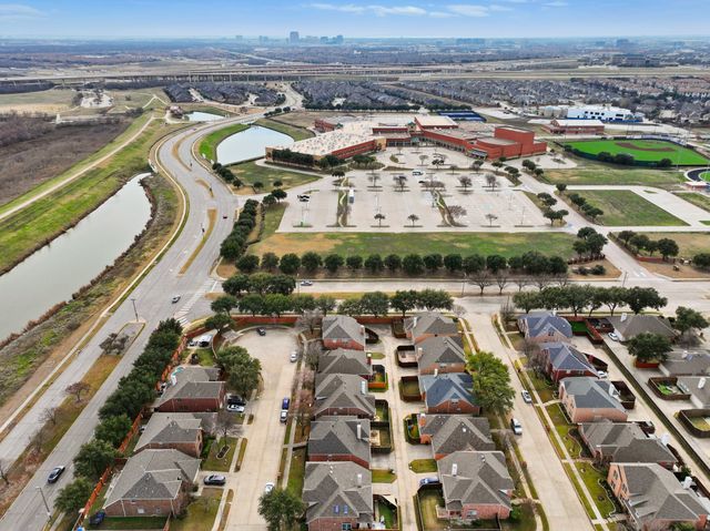 8615 Oak Valley Court, Irving, TX 75063