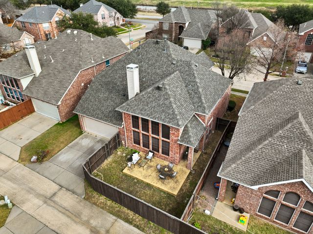 8615 Oak Valley Court, Irving, TX 75063