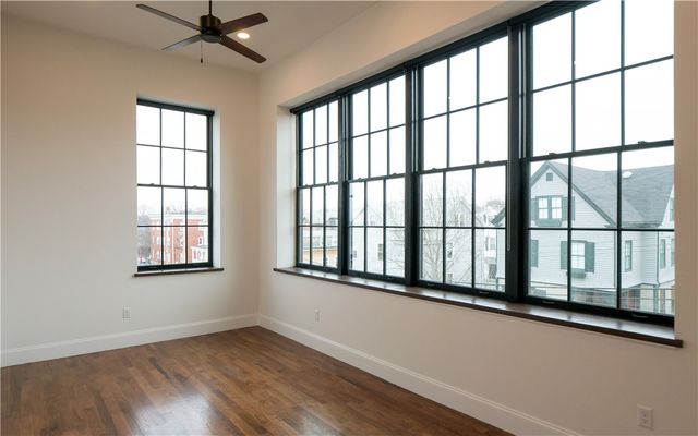15 Cranston Avenue 27, Newport, RI 02840